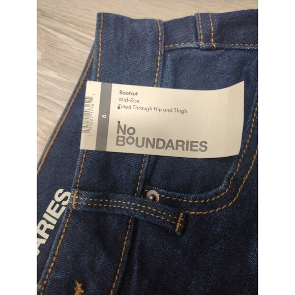 No Boundaries | Stretch Denim | Bootcut Jeans | Size 6 | NWT - Picture 3 of 12